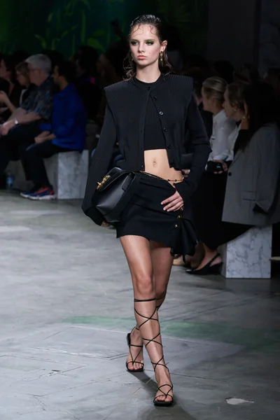 Look 40